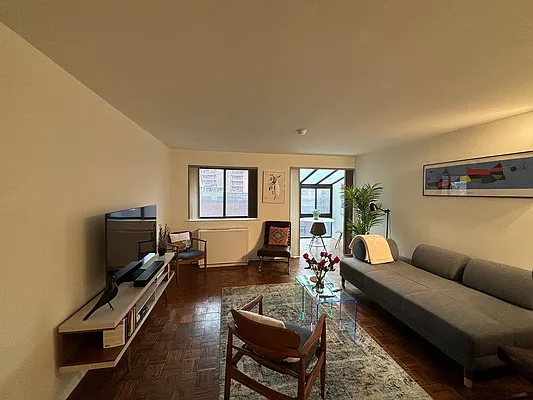 Rented by Corcoran | media 7