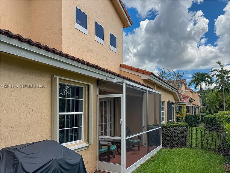 11415 Lakeview Dr #2-D — Photo 11