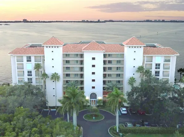 4830 Osprey Dr S APT 205, Saint Petersburg, FL 33711