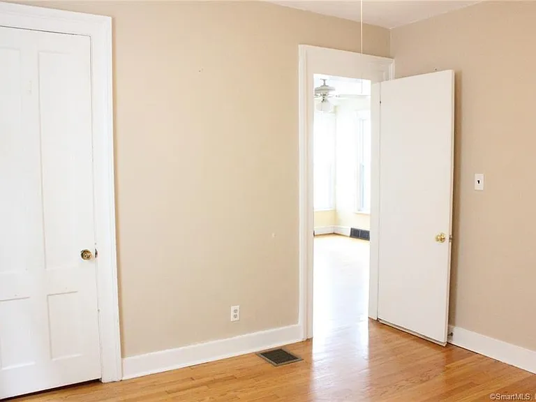 28 Cottage St #1 — Photo 14