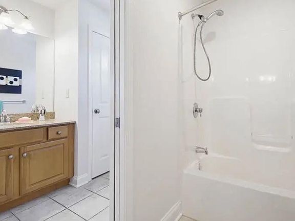 5th image of 30648 Ohmer Dr