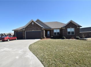 5801 Hartford Ln, Charlestown, IN 47111