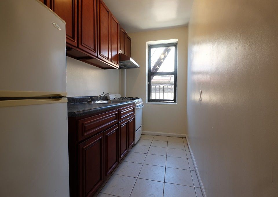 1st image of 36-20 Bowne St #4M