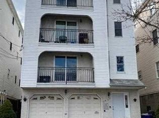 30 Garden St #32, Newark, NJ 07105