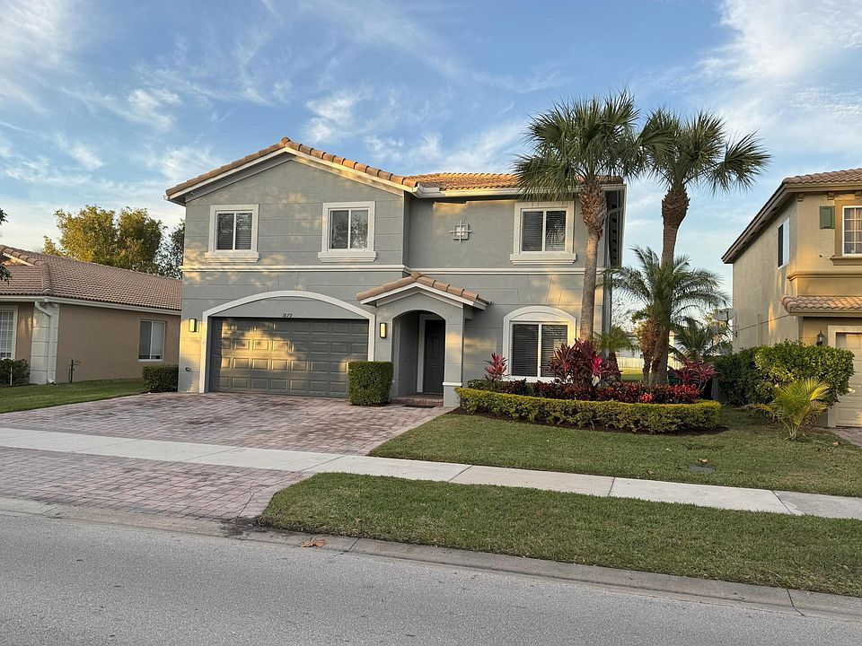 1st image of 1879 SW Newport Isles Boulevard