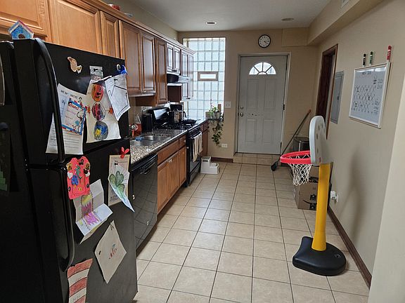 2nd image of 1112 Madison St #1