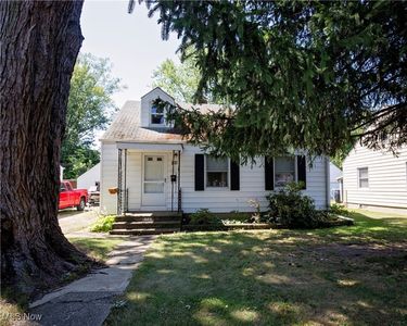 866 Warwick Dr, Sheffield Lake, OH, 44054
