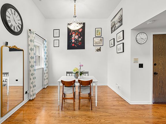 4th image of 4615 N Beacon St APT 3