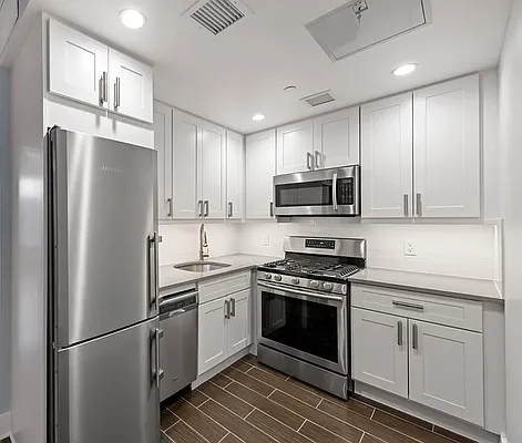 Rented by Corcoran | media 8