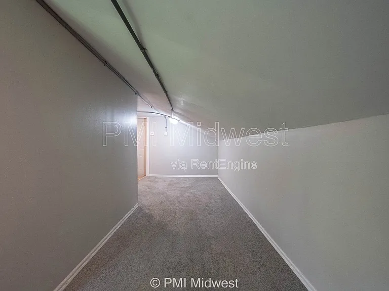 3165 Station St #B — Photo 5