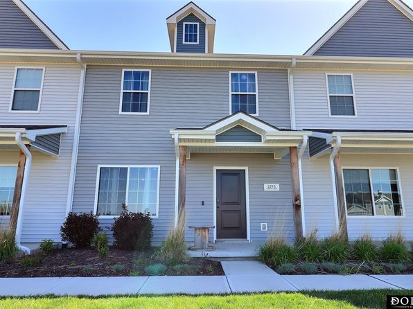2215 N Aaron Way, Fremont, NE 68025