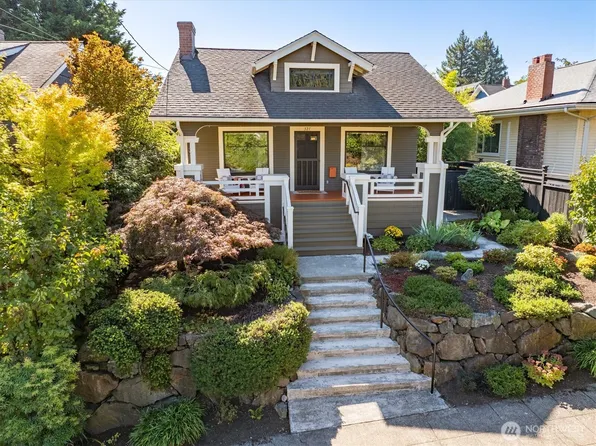 327 N 78th Street, Seattle, WA 98103