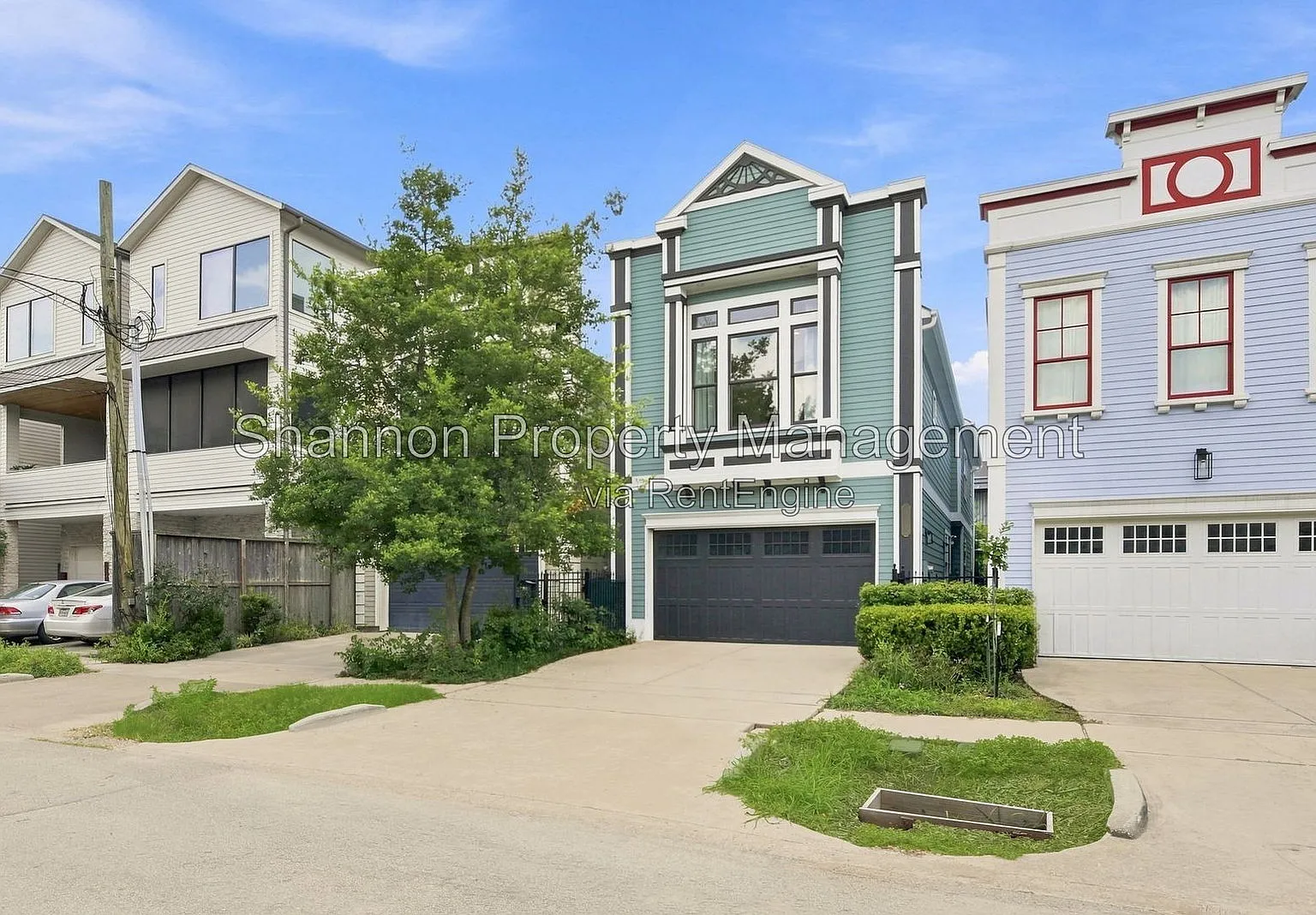 3 bed, 2.5 bath, 2307 sqft, $3,800 — Photo 1