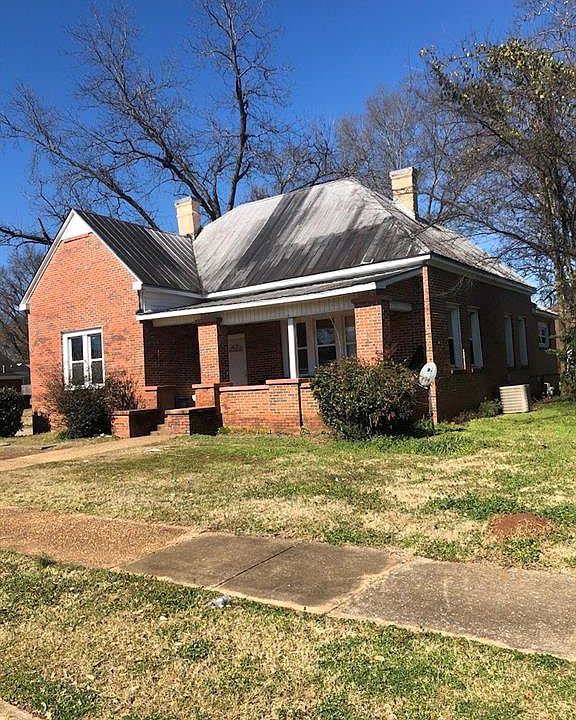 1st image of 3308 7th St