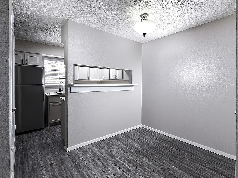 Country Crest Townhomes — Photo 21