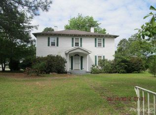 309 Bauersfeld St, Hamlet, NC 28345