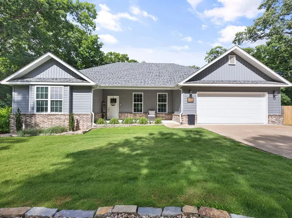 11 Melbourn Dr, Bella Vista, AR 72714