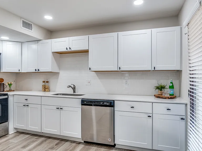 10211 Regal Oaks Dr #120 — Photo 17