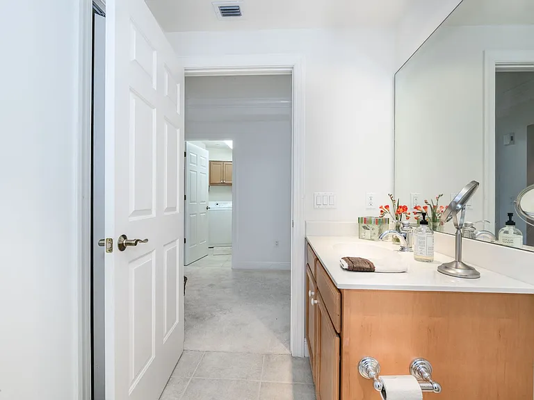 3313 Sunset Key Cir #336 — Photo 16