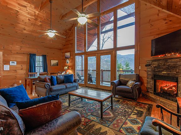 3rd image of 2222 Windswept View Way