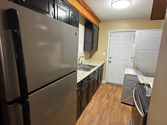 3rd image of 2659 Madden Dr #1