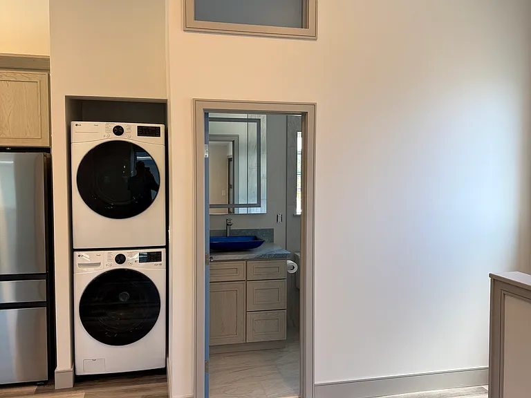 801 Vale View Dr #B — Photo 28