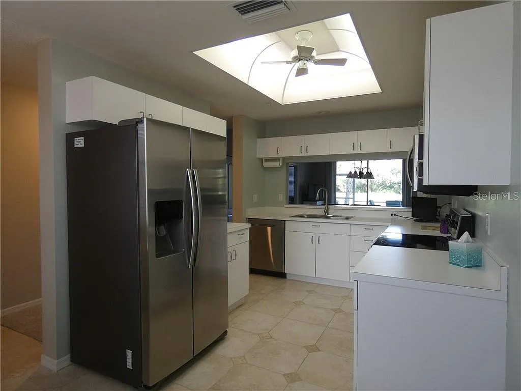 2 bed, 2.0 bath, 1314 sqft, $5,500 — Photo 4