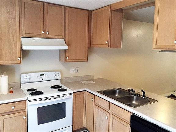 2nd image of 2563 McElroy St #1