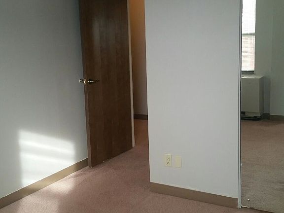 5th image of 500 S Main St APT 813