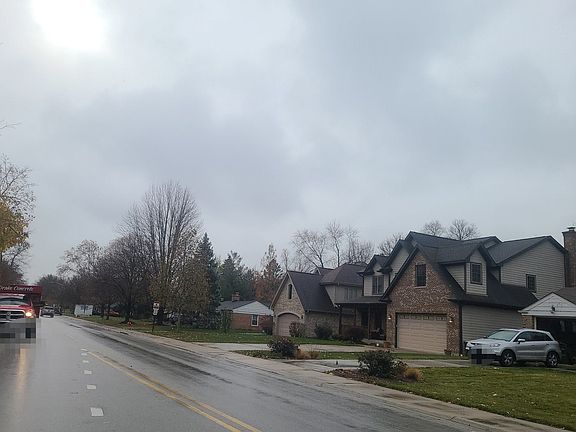 5th image of 604 N Dryden Ave