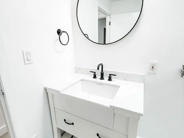 Remodeled. Full bath.