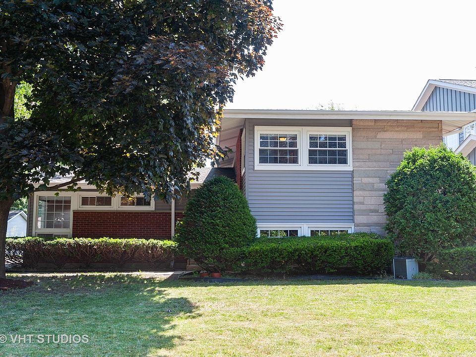 1st image of 409 S Gibbons Ave