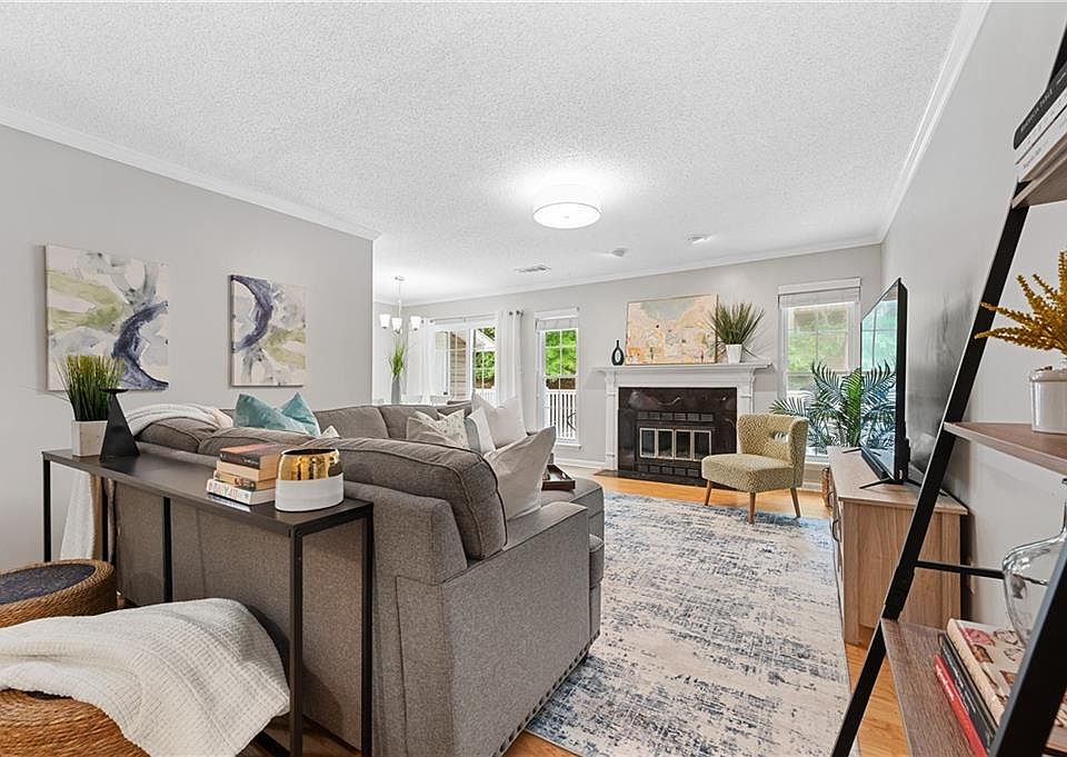 1st image of 1750 Clairmont Rd APT 18
