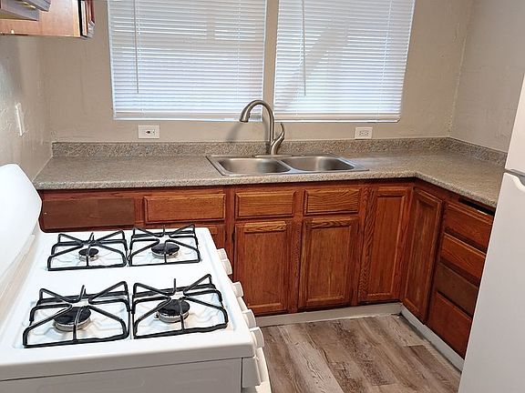 4th image of 2553 Lexington St APT D