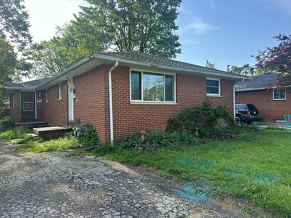 2nd image of 130-132 Collingwood Ave