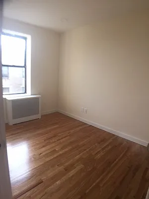 Rented by Roberto Guilbet, LREB | media 38