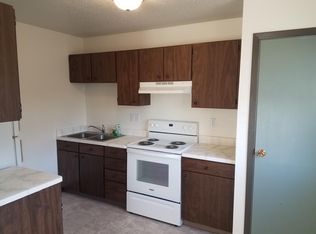 1240 Glacial Dr #3, Minot, ND 58703