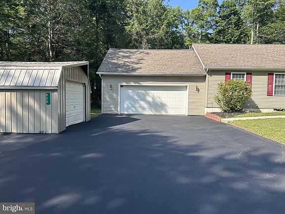 4th image of 226 Beech Ridge Rd