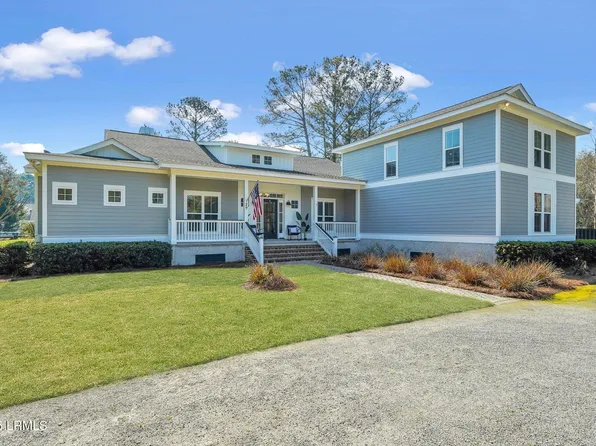 29 Dolphin Point Dr, Beaufort, SC 29907