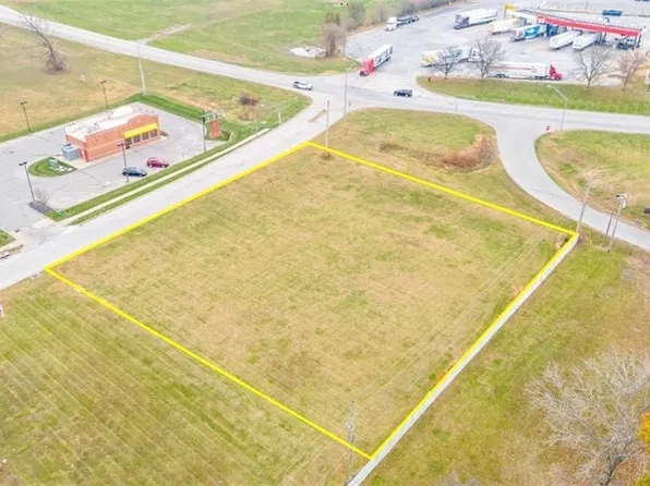 Irongate Ct, Peculiar, MO 64078