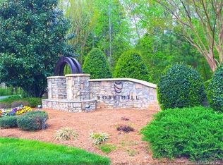 2109 Climbing Rose Ln, Matthews, NC 28104