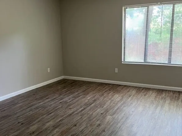 Comfortable living, within reach, 1317 Cora Ln APT 13, Johnson City, TN 37615