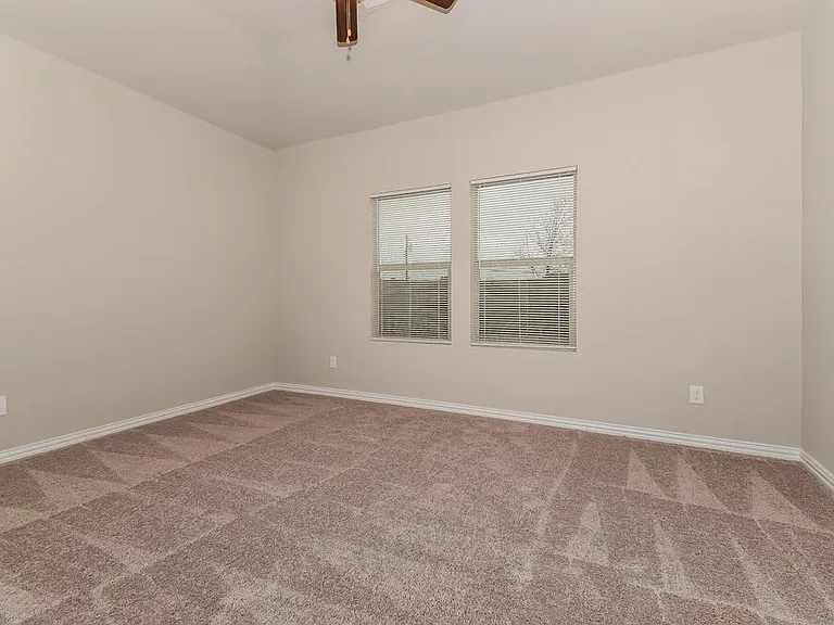 1212 Green Timber Dr — Photo 10