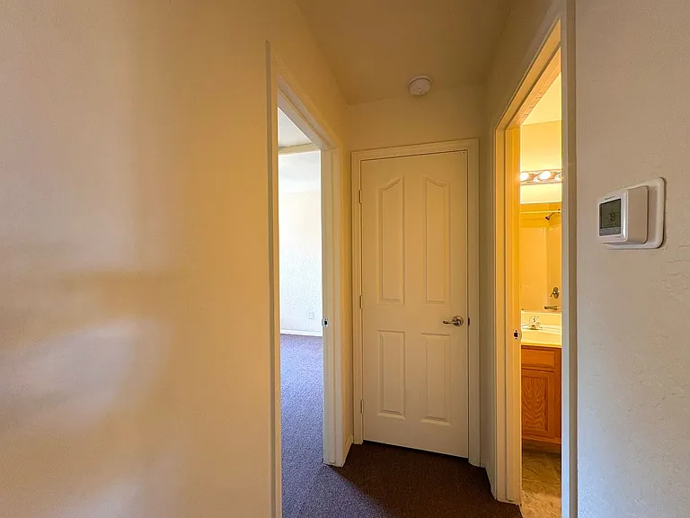 330 S Arnold Ter #A — Photo 8
