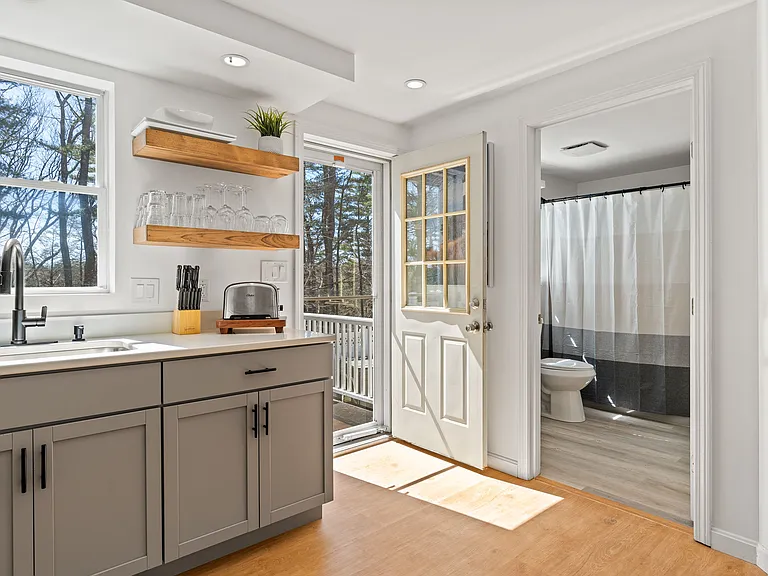 17 Hillside Ave — Photo 48
