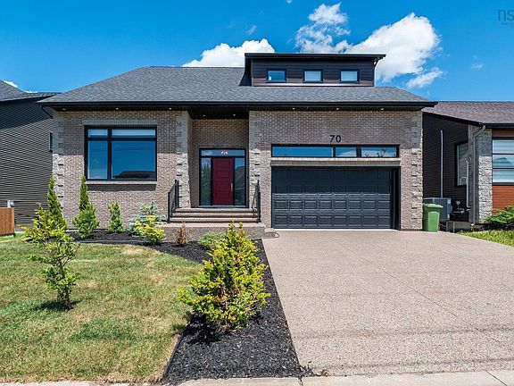 3rd image of 70 Bradford Pl
