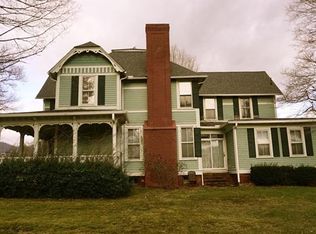 138 Church St, Waynesville, NC 28786