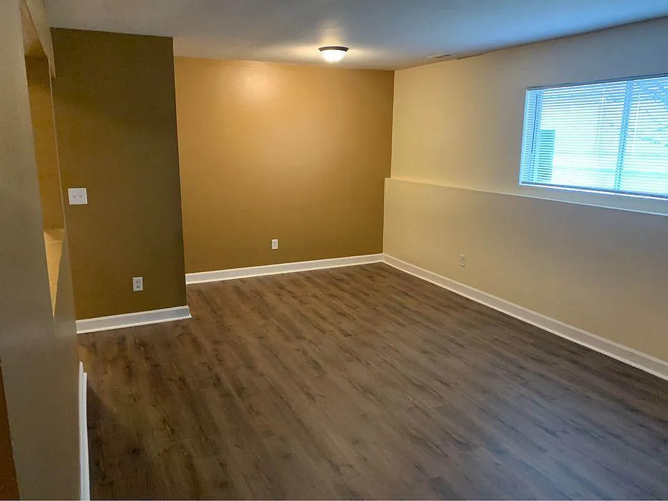 2390 Bicentennial Ave — Photo 2