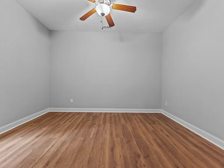 768 Riverbirch Dr — Photo 8