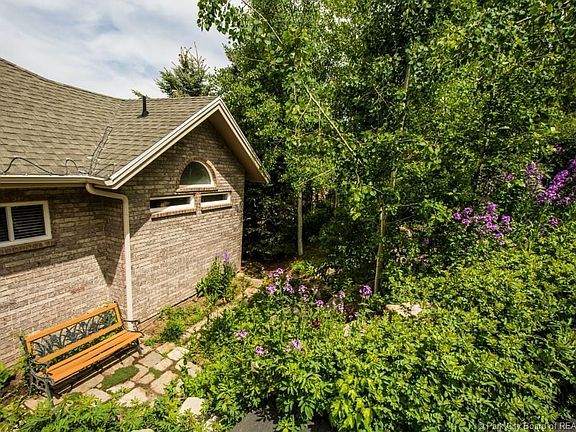 5th image of 7728 Tall Oaks Dr